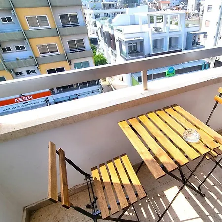 Unique 2br Apt 11 With 300mbit Plus Netflix Larnaca