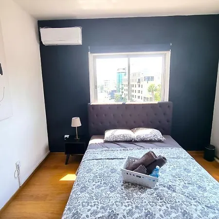 Unique 2br Apt 11 With 300mbit Plus Netflix