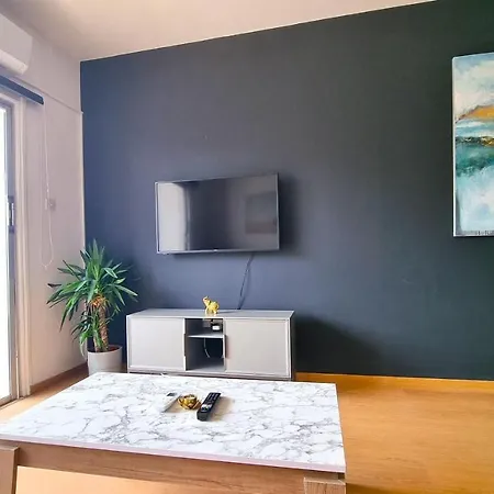 Unique 2br Apt 11 With 300mbit Plus Netflix