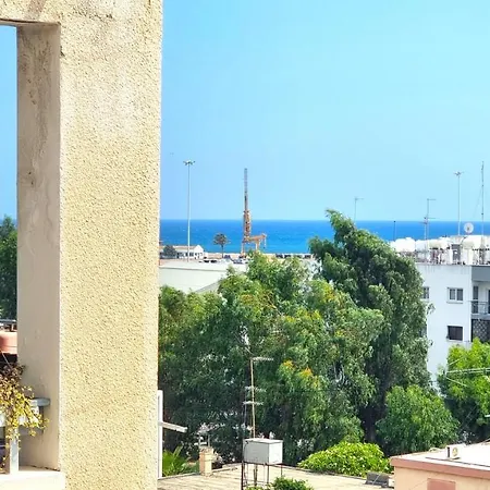 Unique 2br Apt 11 With 300mbit Plus Netflix *
